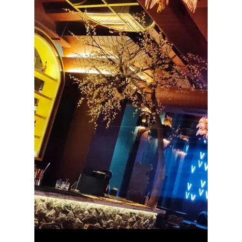 Faux-Cherry-Blossom-Tree