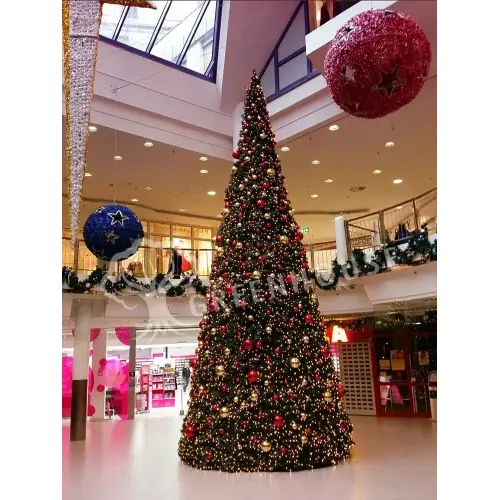 Artificial-christmas-tree
