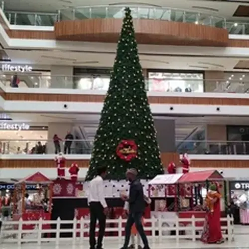 Artificial-Christmas-Tree