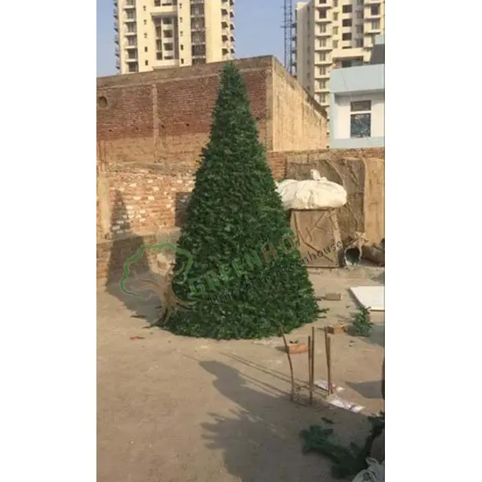 Artificial-Christmas-Tree