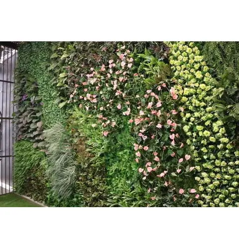 Greenwall-Artificial