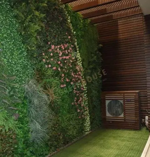 Greenwall-Artificial-1