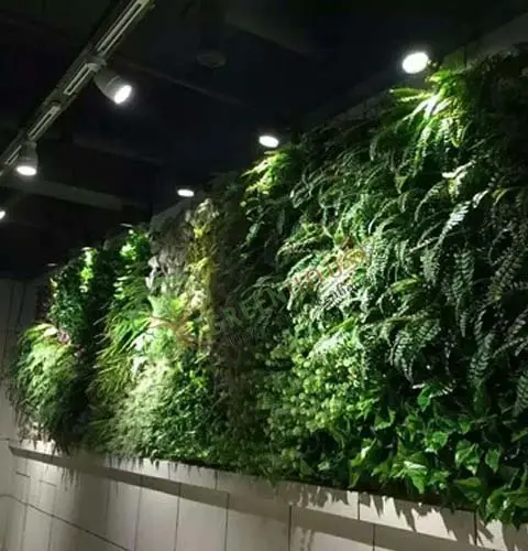 Greenwall-Artificial-1