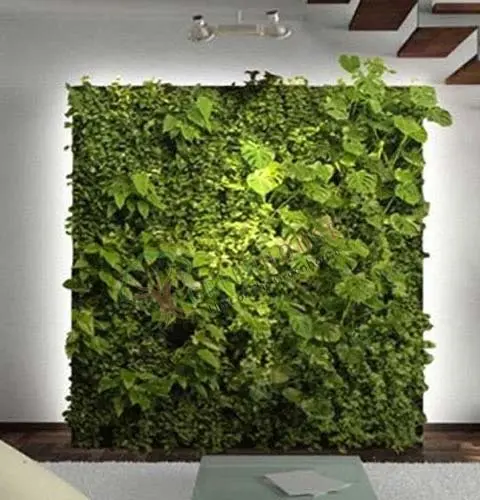 Greenwall-Artificial-1