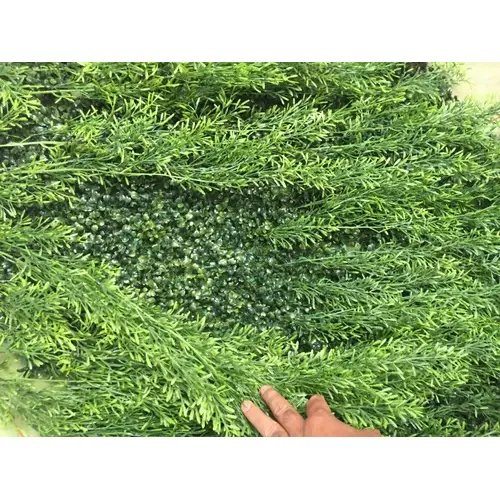 Greenwall-Artificial-1