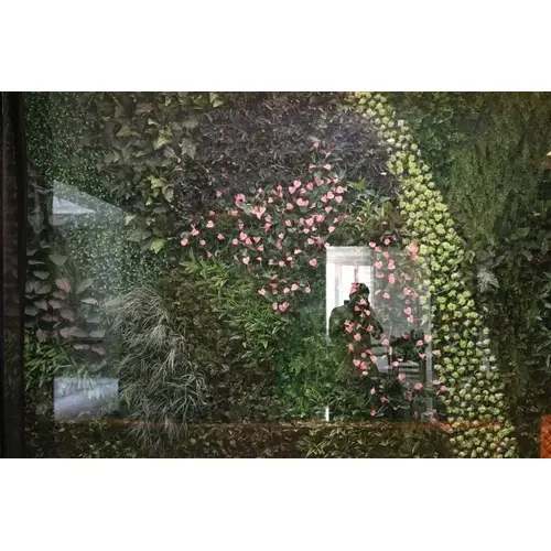 Greenwall-Artificial-1