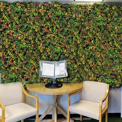 Greenwall-Artificial-1